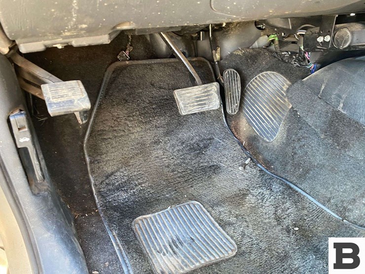 2001-chevrolet-blazer-image-23