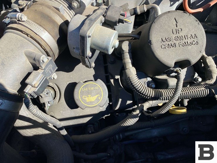 2018-ford-explorer-image-33