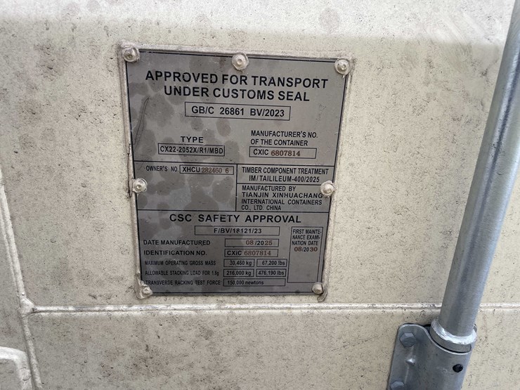 #1385-•-20'-shipping-container-(of)-image-15