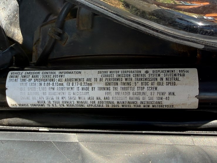 #100-•-#238-•-suzuki-motorcycle-image-12