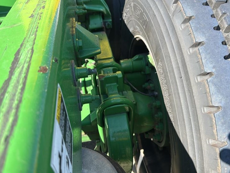 2023-peterbilt-579-image-36