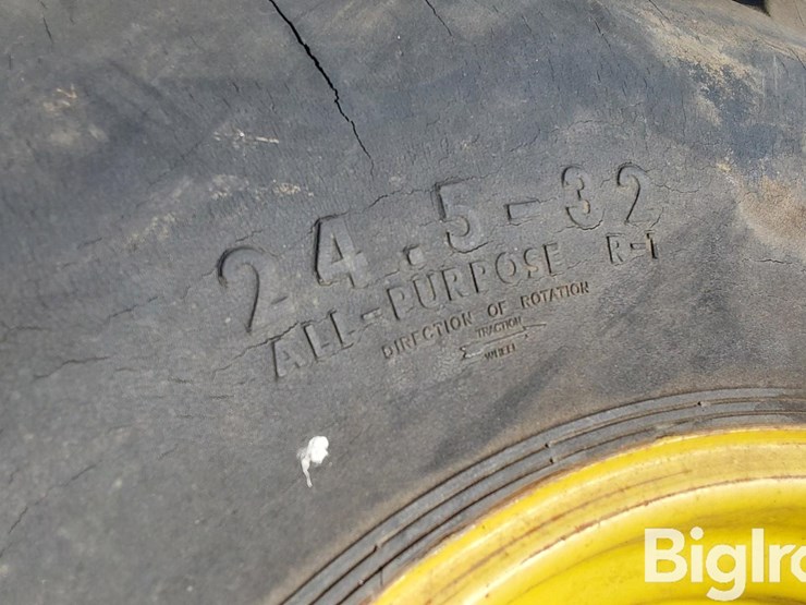armstrong-/-firestone-24.5x32-bar-tires-on-john-deere-rims-image-20