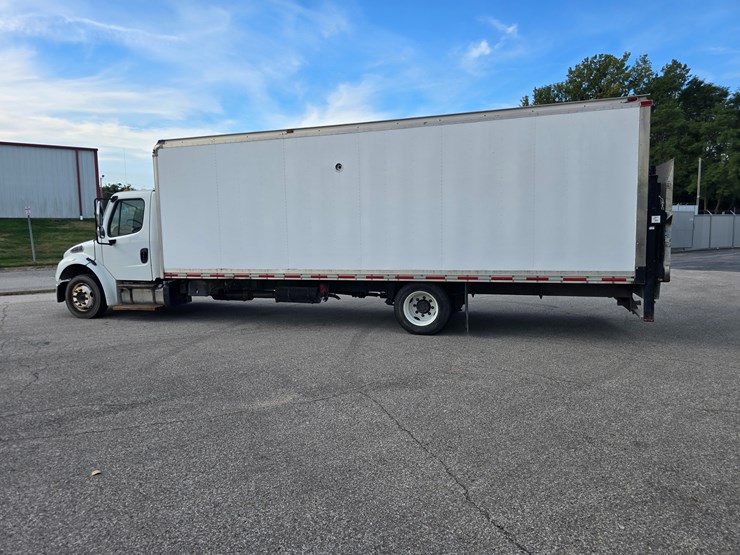 #22329-•-2014-freightliner-m2-106-box-truck-image-14