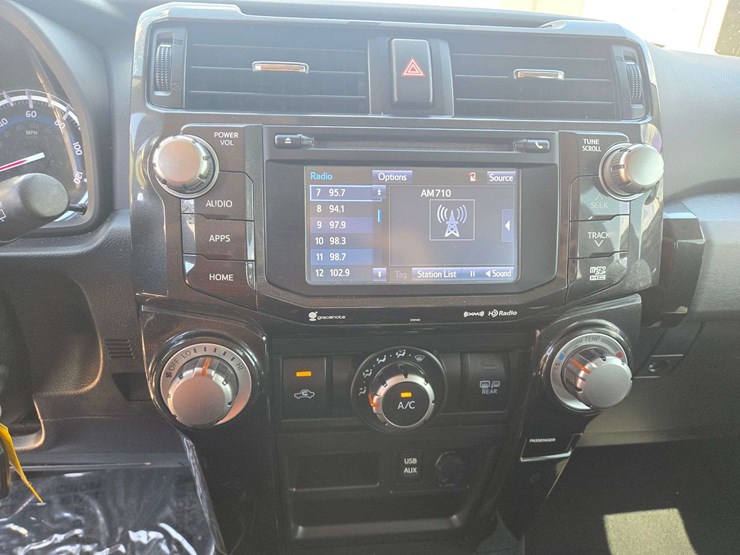 2017-toyota-4-runner-image-11