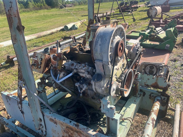 #124-•-trailer-mounted-diesel-engine-for-parts-and-repairs-image-11