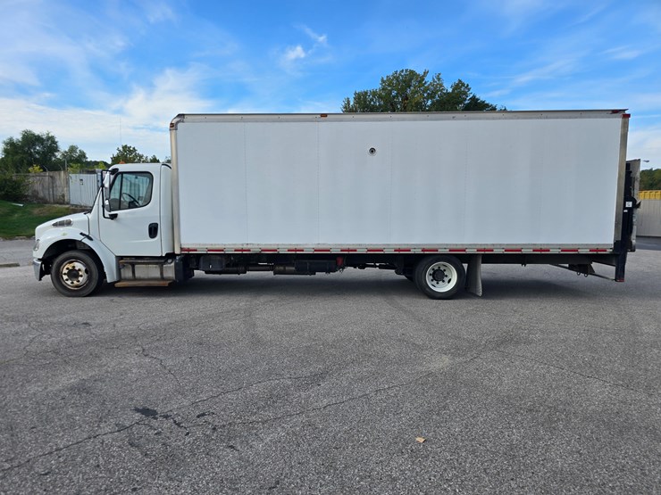 #22329-•-2014-freightliner-m2-106-box-truck-image-11