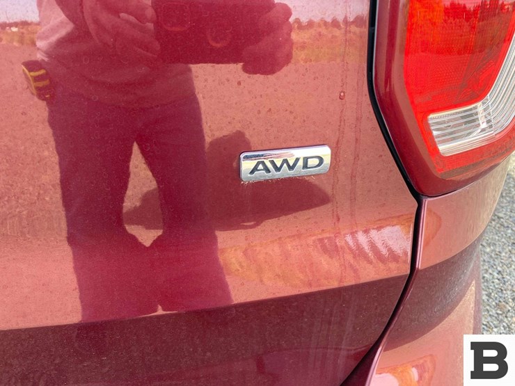 2016-ford-explorer-image-14