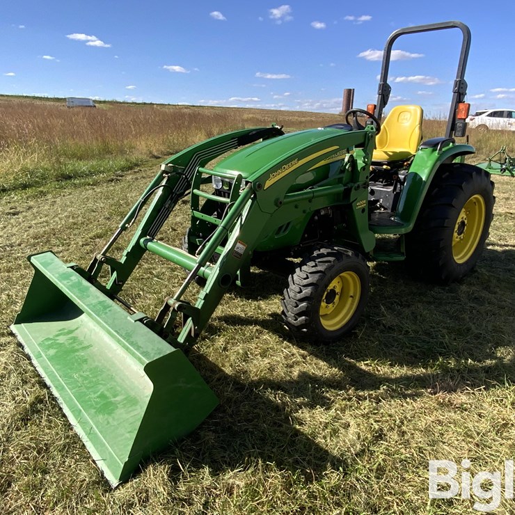2004 JOHN DEERE 4320