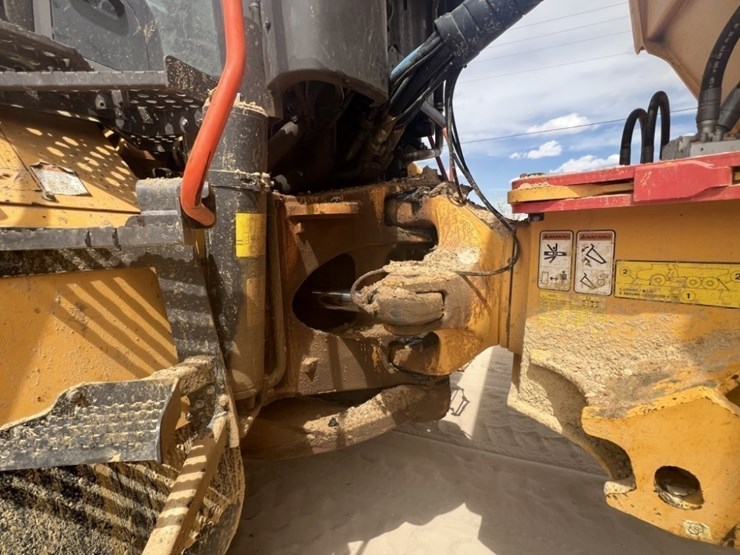 2019-volvo-a60h-image-12