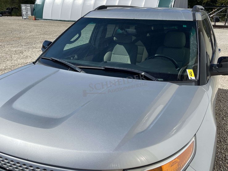 2013-ford-explorer-image-11