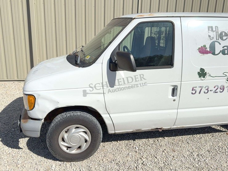1998-ford-e150-image-13