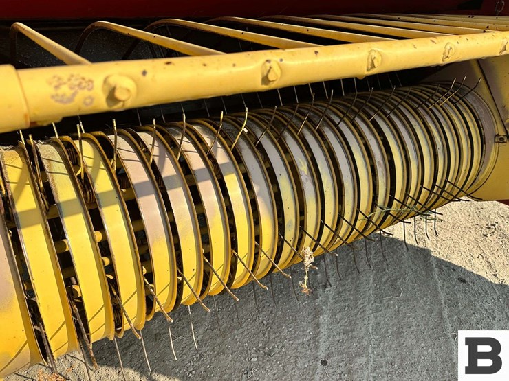 new-holland-515-image-28