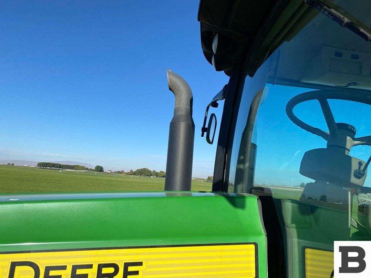 2011-john-deere-8285-tractor-image-56