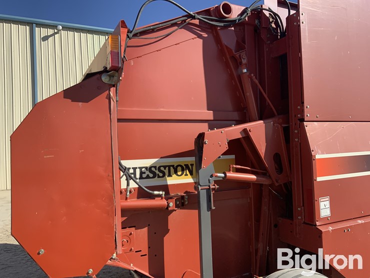 2001-hesston-856a-image-17