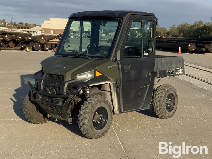 2017-polaris-ranger-image-1