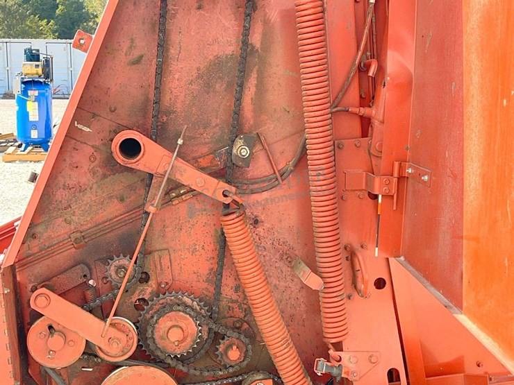 hesston-530-image-20