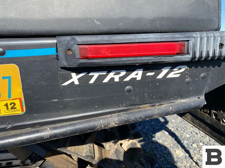 1998-polaris-indy-trail-touring-xlt-snowmobile-image-23