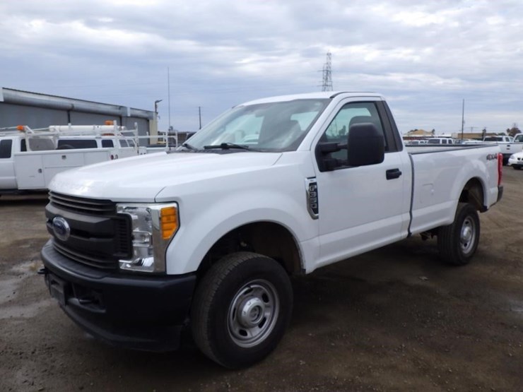 2017-ford-f350-image-1