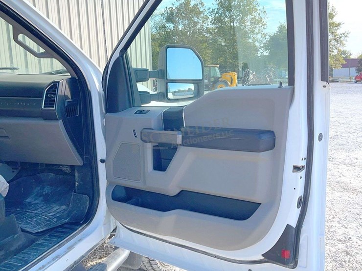 2018-ford-f450-image-52