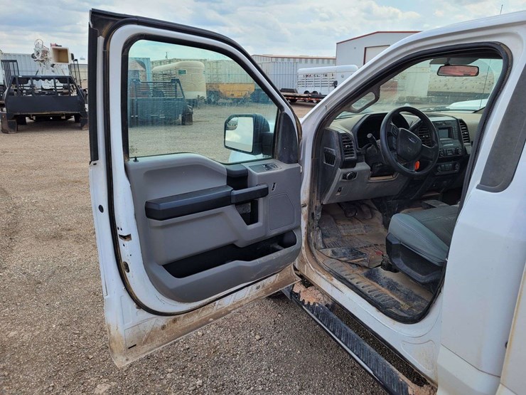 2017-ford-f150-image-5