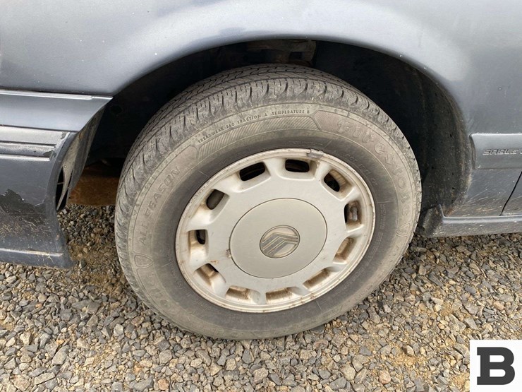 1994-mercury-sable-sedan-image-10