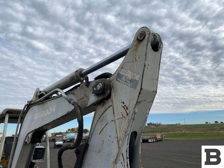 takeuchi-tb135-image-16