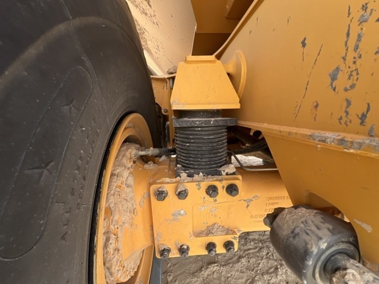 2021-volvo-a60h-image-19