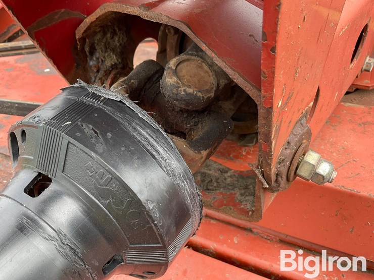 hesston-1340-image-12