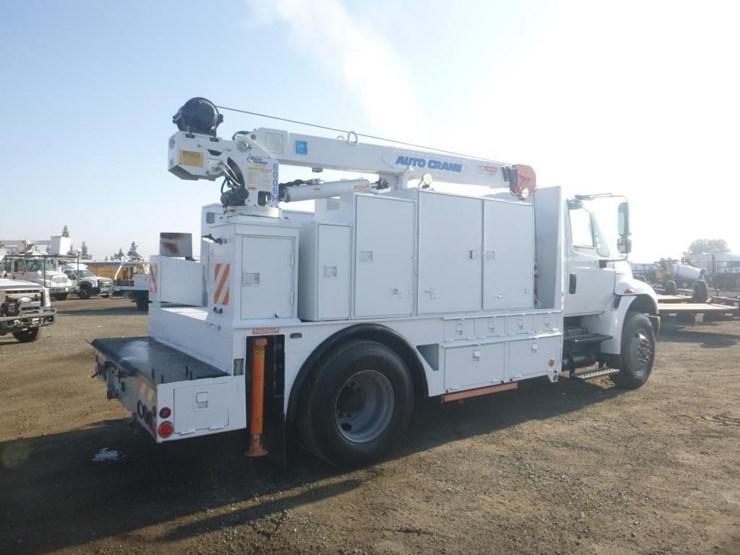 2011-international-durastar-4300-image-3