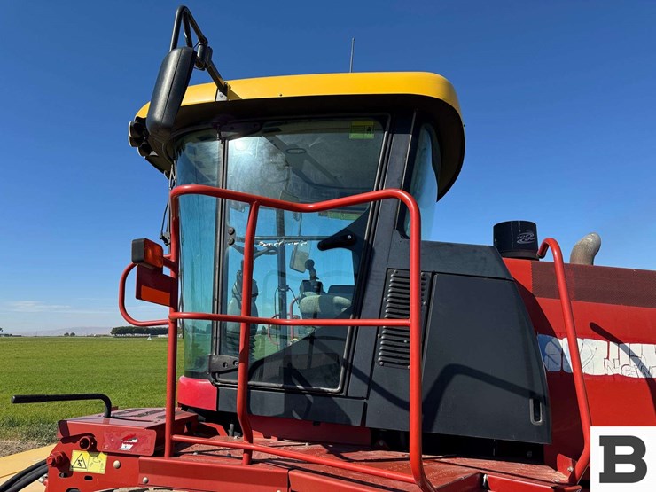 2013-new-holland-h8080-image-27