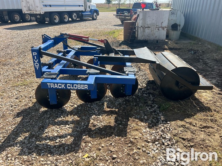 industrias-america-36r-track-closer-image-8