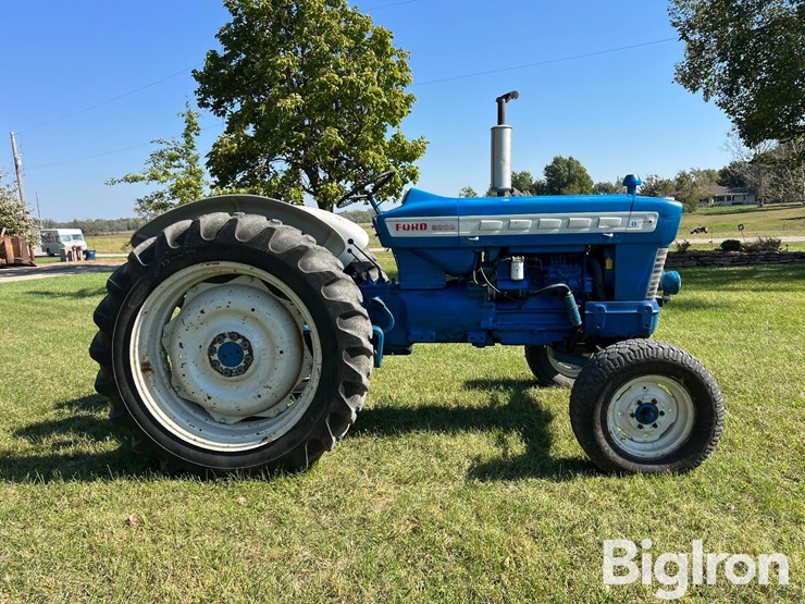 1967-ford-5000-image-5