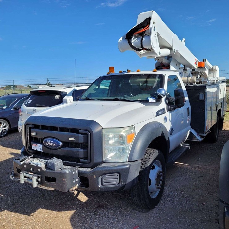 2016 FORD F550