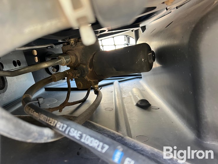 2014-bobcat-t630-image-19