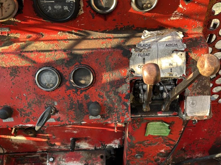 #1752-•-2013-kmc-210ca-track-skidder-image-15