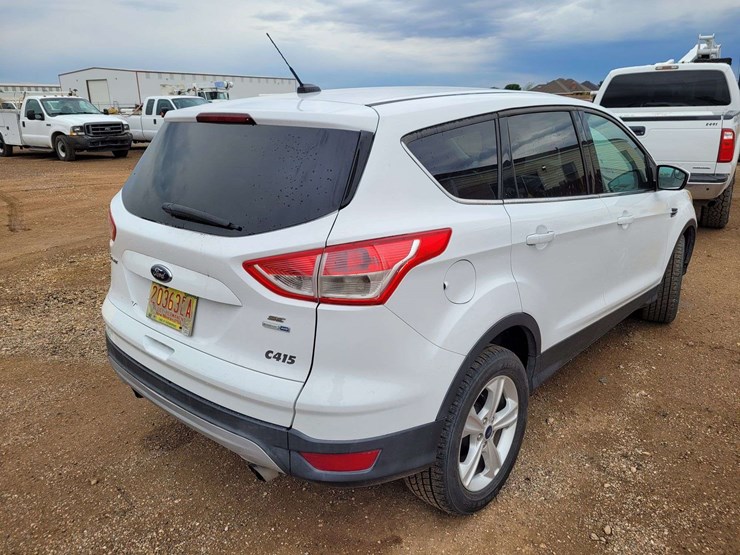 2014-ford-escape-se-image-3