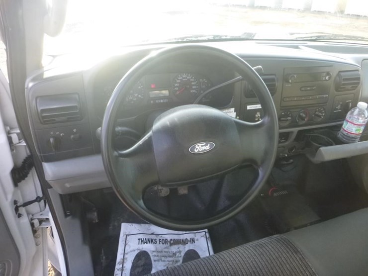 2006-ford-f450-image-19