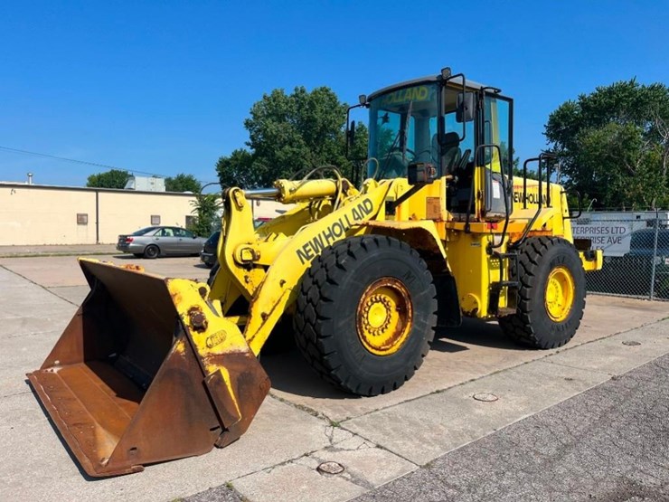 new-holland-lw170-image-3