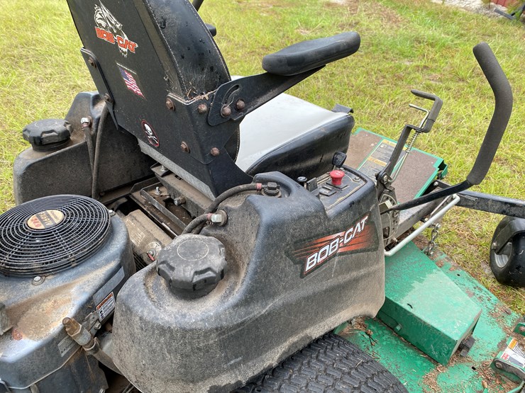 #44-•-#164-•-bob-cat-24-hp-zero-turn-lawnmower-with-61-inch-deck-image-12