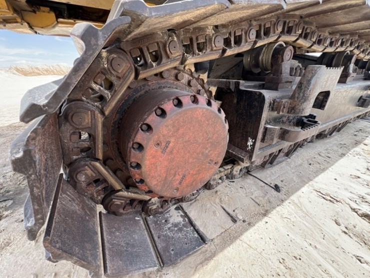 2018-deere-670g-lc-image-27