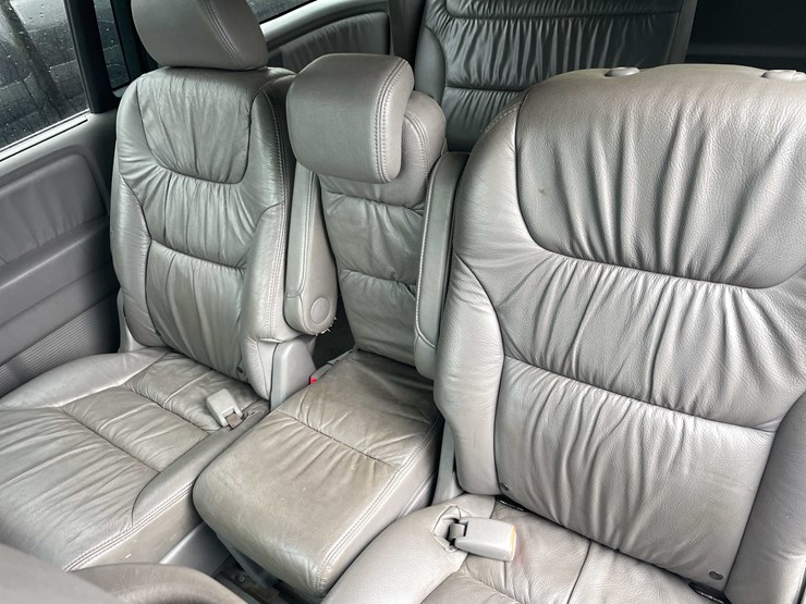 2009-honda-odyssey-image-39