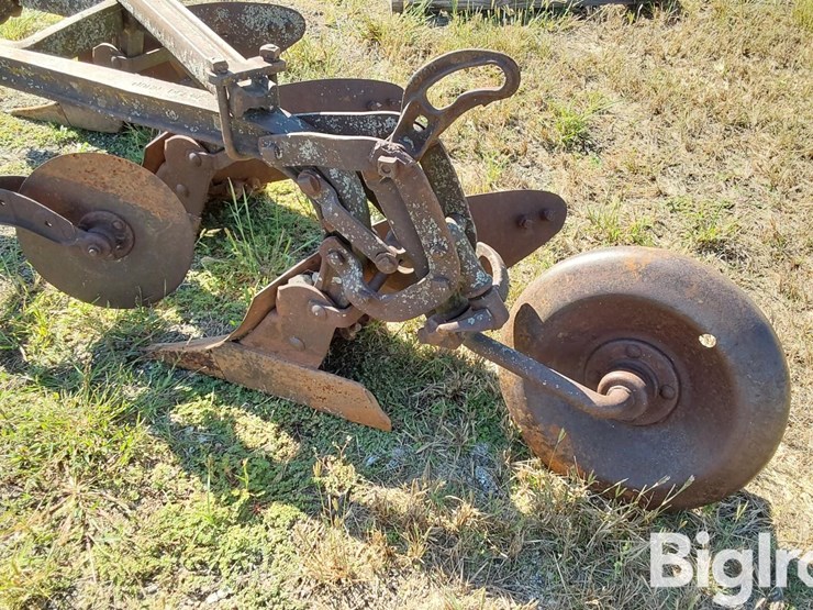 dearborn-10-1-image-13