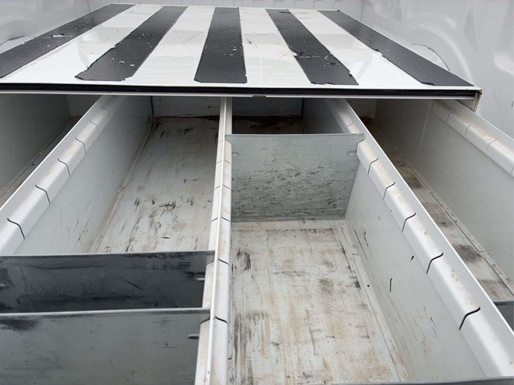 2017-ford-f150-lariat-image-19