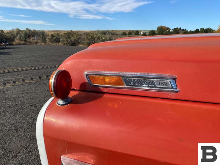 1968-ford-f750-image-12