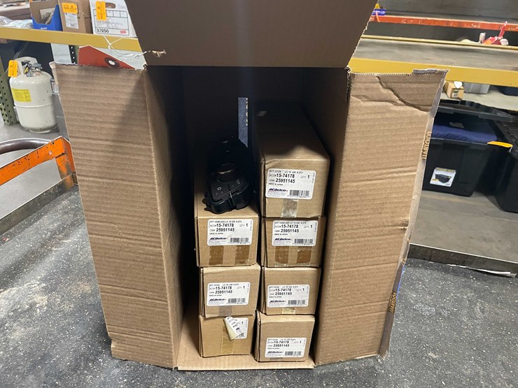 #8600-•-buick-climate-controls-(pr7)-image-15