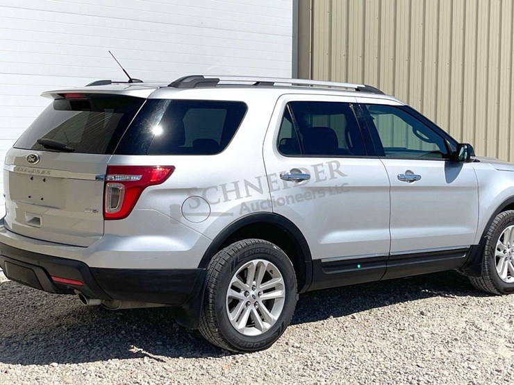 2013-ford-explorer-image-5