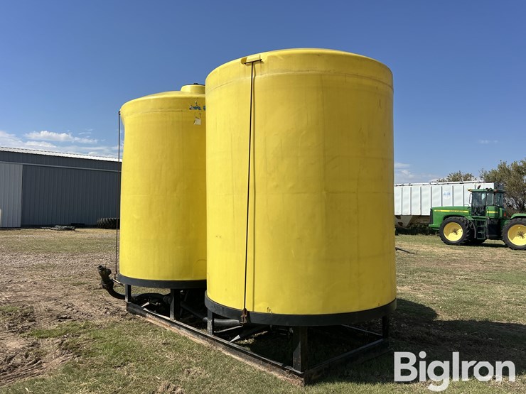 3000-gal-poly-liquid-tanks-image-1
