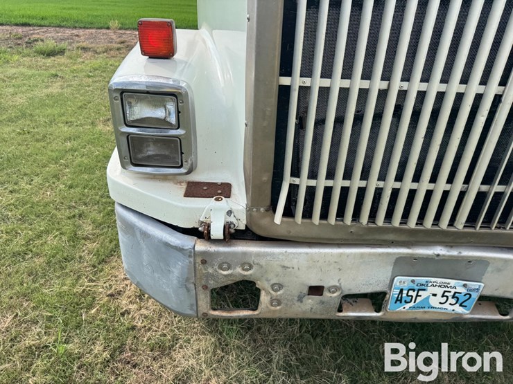 1992-international-9300-image-17