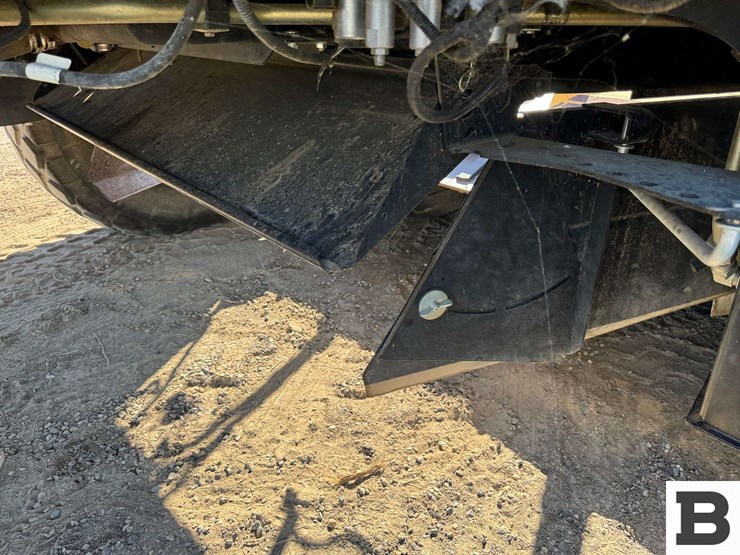 2015-new-holland-speedrower-260-image-41