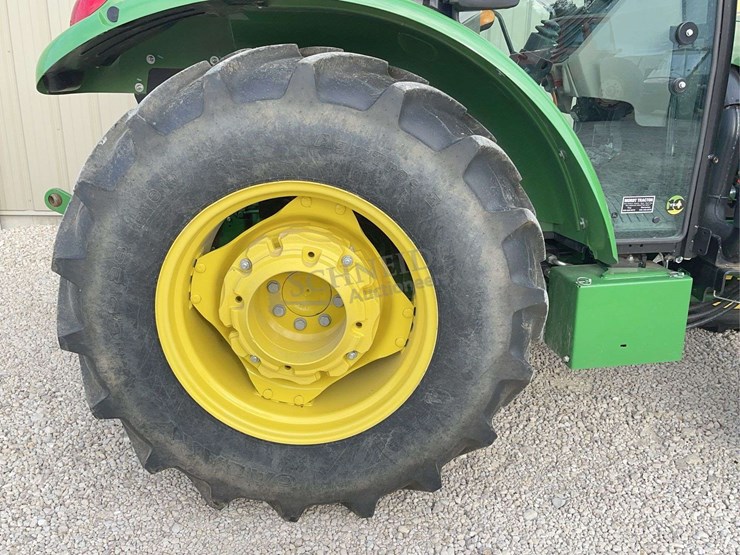 2022-john-deere-5065e-image-25